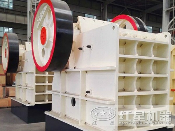 69石頭顎破機(jī)，產(chǎn)量為50-160t/h