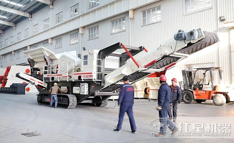 履帶破碎機_液壓自行驅(qū)動廠家，客戶來廠咨詢