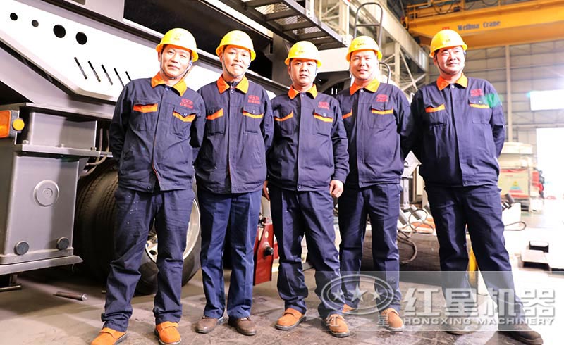 規(guī)?；a(chǎn)車間，專業(yè)化技術(shù)人才