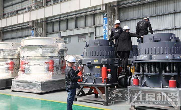 全液壓圓錐破碎機(jī)，液壓過載保護(hù)裝置，自動(dòng)調(diào)節(jié)出料粒度
