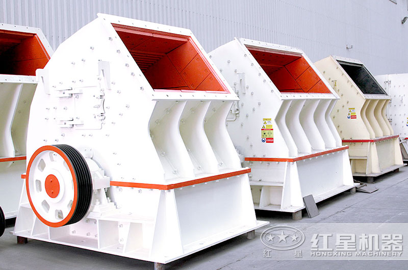 PCZ重錘碎石機(jī)圖片，時(shí)產(chǎn)100-3000噸